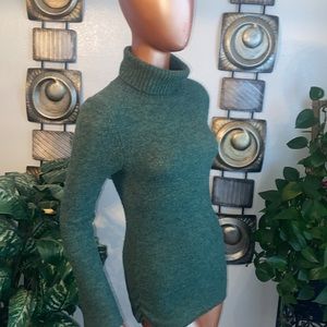 Green Turtleneck Long Sleeve Sweater